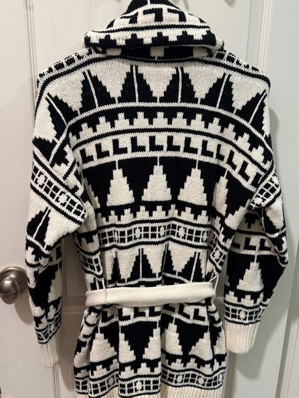 Ralph Lauren Black and White Geometric Shawl Cardigan - Picture 2 of 9
